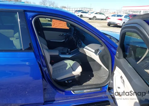 2021 BMW 330I z USA, uszkodzony, nr VIN 3MW5R1J00M8C15919